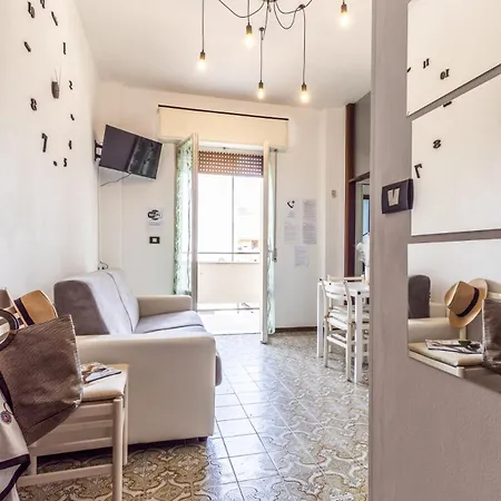 Giotto- 3 Minutes To The Sea Free Wifi Netflix Apartment Villamarina