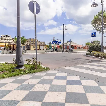 Giotto- 3 Minutes To The Sea Free Wifi Netflix Apartment *